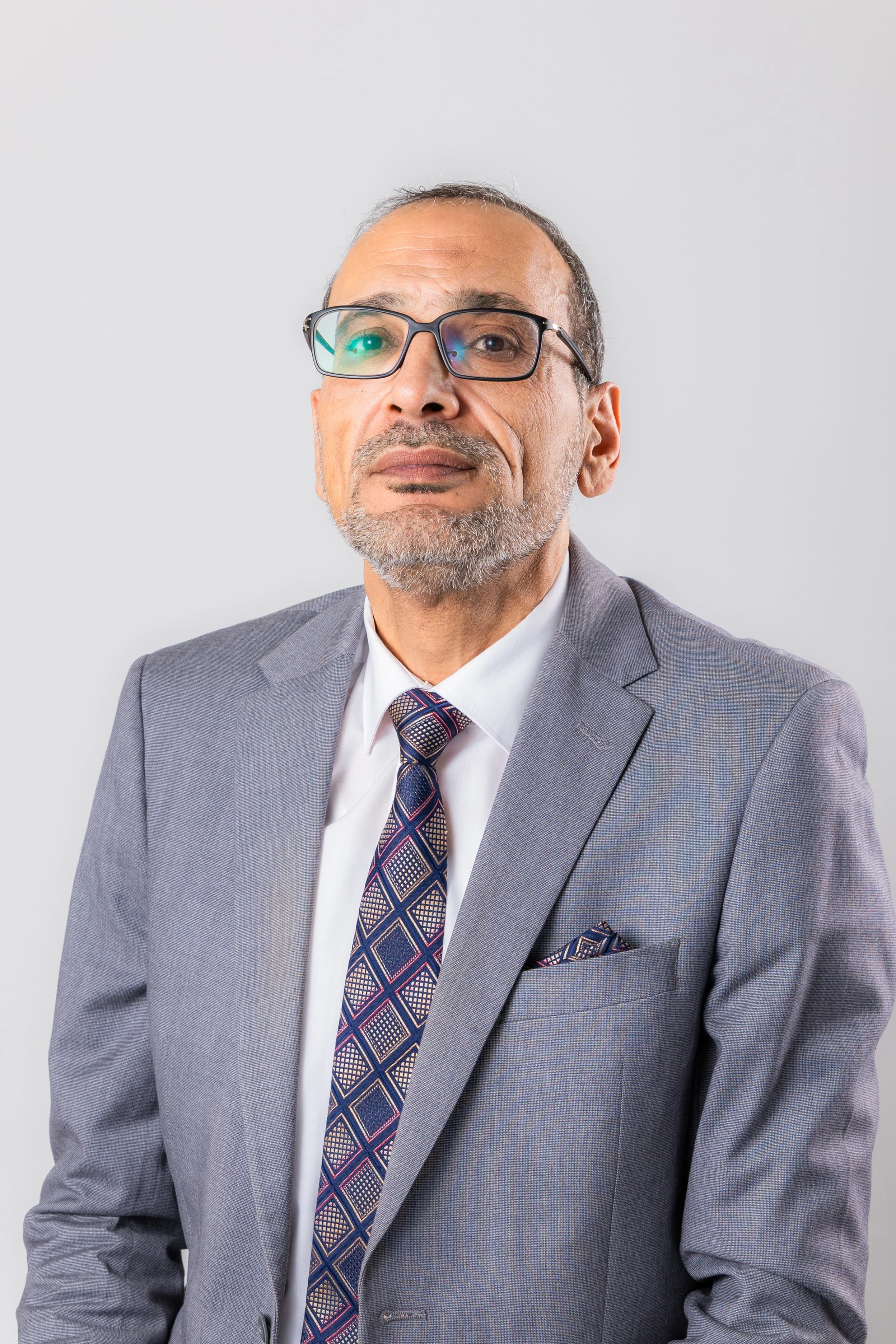 د. عصام عقلة