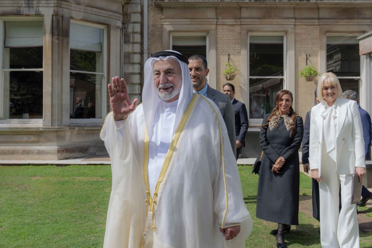 Sharjah Ruler meets UKF students in Exeter Programme